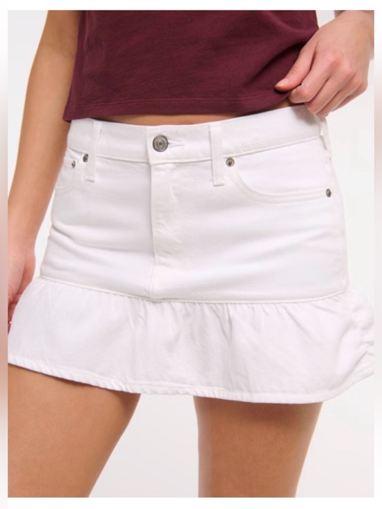Abercrombie & Fitch Dresses & Skirts - Abercrombie & Fitch mid rise denim mini skirt